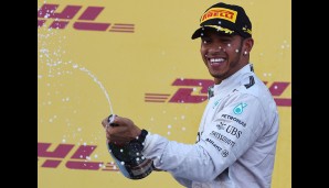 Unbeeindruckt davon düst Lewis Hamilton zum Sieg