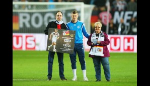 Vor dem Spiel wurde Toni Kroos noch als Nationalspieler des Jahres 2014 geehrt. Wir sagen herzlichen Glückwunsch und well deserved