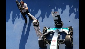 Am Ende schlägt das Mercedes-Imperium zurück: Hamilton feiert den Sieg