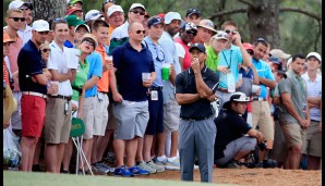 Tag 2: Der Blick sagt zwar etwas anderes, aber die zweite Runde läuft für Tiger Woods äußerst gut - er schaffte den Cut ohne Probleme