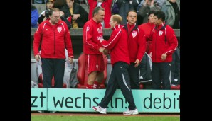 Günther Schäfer (2.v..r) wird als neuer Teammaneger die Top-Talente der Schwaben betreuen. Der 53-Jährige absolvierte 331 Spiele für den VfB und war in der Saison 2004/05 sogar Co-Trainer