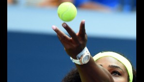 Eine Serena Williams hat sowas nicht nötig. Die schaut die Filzkugel böse an und dann läuft's