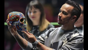 Lewis Hamilton nimmt vor dem Mexiko-GP an einem Wrestling-Event teil