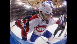 Max Pacioretty von den Montreal Canadiens schirmt den Puck im Match gegen die Rangers im Madison Square Garden ab