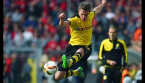 ABWEHR: Matthias Ginter (Borussia Dortmund): Auf den defensiven Außenbahnen belohnten die User Ginters Leistungssprung mit 23,4 Prozent der Stimmen. Damit lag er nur 0,1 Prozent hinter...