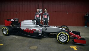 Und so sieht der Haas VF-16 dann in der Realität und mit Romain Grosjeans Startnummer 8 aus