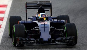 Das gelang. Der neue Toro Rosso könnte sogar besser als das Auto von Red Bull Racing abschneiden, weil das Mutterteam nur den schwachen Renault-Antrieb hat