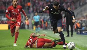 Bayern kämpfte nun um jeden Ball. Vor allem Vidal schmiss sich ohne Rücksicht auf Verluste in jeden Zweikampf