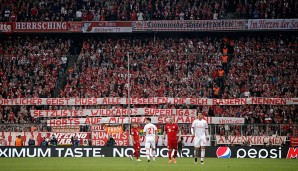 Hörts auf mit dem Schmarrn! Die Bayern-Fans beziehen derweil nach der Kritik an Montagsspielen erneut klar Stellung