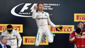Nico Rosberg hat beim Russland-GP 2016 seinen siebten Sieg in Folge gefeiert, nur zwei schafften mehr. Wir haben alle Fahrer mit mehr als fünf nacheinander gesammelt