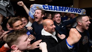 Leicester City ist erstmals Meister der Premier League. Am Montag müssen Fans und Spieler allerdings lange zittern