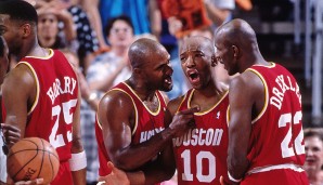 1995 West Finals, Rockets vs. Suns 115:114 - Kevin Johnson traf 21 Freiwürfe in Folge, doch Nummer 22 mit 21 Sekunden auf der Uhr wurde den Suns zum Verhängnis. Mario Elies "Kiss of Death" aus der linken Ecke krönte Houston zum Conference Champion