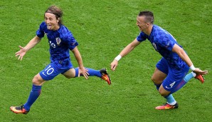 Zunge raus und ab die Post: Luka Modric erzielt das 1:0 für Kroatien