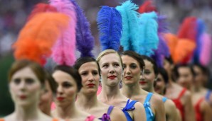 Die EM 2016 wurde im Stade de France selbstverständlich mit einer farbenfrohen Eröffnungsfeier eingeleitet