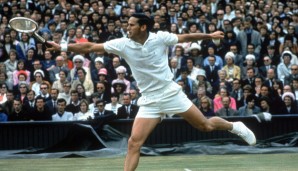 Noch ein Aussie: Roy Emerson folgte 1964, ihm fehlte zu diesem Zeitpunkt nur noch die Wimbledon-Krone. Seine 12 Grand Slams wurden erst von Pete Sampras übertroffen