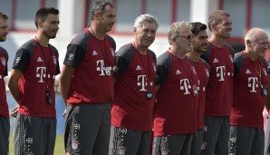 Das neue Trainer- und Funktionsteams des FC Bayern auf einen Blick, kurz vor Ancelottis erstem Training als FCB-Coach