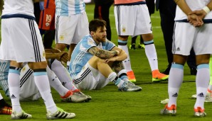 Auch für manch anderen begann eine lange Nacht. Messi trat im Anschluss an das Finale aus der Nationalmannschaft zurück