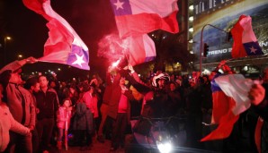 Die Chilenen wissen eben inzwischen, wie man richtig feiert. Schon 2015 gelang der Copa-Triumph