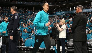 Jeremy Lin wechselt zu den Brooklyn Nets und setzt seinen Namen unter einen Dreijahresvertrag im Wert von 36 Millionen Dollar