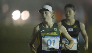 Brasiliens Fahne wird von der Fünfkämpferin Yane Marques getragen: "Ich möchte in diesem Moment die Repräsentantin aller Brasilianer sein", so die Bronze-Gewinnerin von London