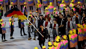 Das portugiesische Alphabet machte es möglich: Schon auf Platz 5 führte Tischtennis-Ass Timo Boll die deutschen Sportler ins Stadion