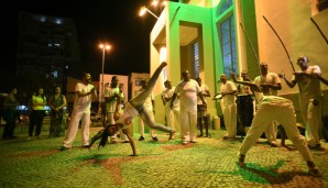 Hoch das Tanzbein! Schon vor der offziellen Feier wurde auf den Straßen Rios gefeiert