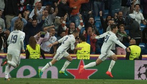 Morata wird nach seinem Last-Minute-Siegtreffer von den Mitspielern gejagt