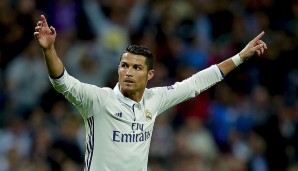 Cristiano Ronaldo (FIFA-17-Gesamtwert: 94): Wie könnte es anders sein? Natürlich ist CR7 der überragende Mann bei Real. In den Bereichen Tempo und Schuss erleuchtet bei ihm eine hervorragende 92