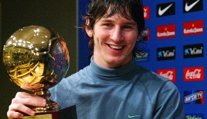 Seit 2003 wird der Golden Boy Award von Sportjournalisten vergeben. Ins Leben gerufen hat ihn die italienische Sportzeitung Tuttosport. Mittlerweile gehören elf weitere Zeitungen zu den Juroren. 2005 schnappte sich Lionel Messi die Trophäe