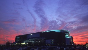 Ihre Heimspiele tragen die Sixers im Wells Faro Center aus. Die Arena bietet 19.500 Menschen statt