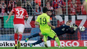 Platz 10: Manuel Neuer (Notenschnitt: 3,16 / FC Bayern München). Neuer hielt seinen Kasten in acht von 16 Partien sauber, kein Keeper schaffte mehr. Er hat jedoch selten viel zu tun - und kann sich deswegen wenig auszeichnen