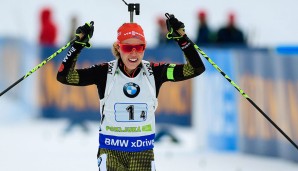 Fünf Starts, fünf Medaillen: Bei den Biathlon-Weltmeisterschaften in Oslo ging Laura Dahlmeier bei jedem ihrer Einsätze mit Edelmetall nach Hause. Nicht verrückt genug? Kein Problem! Der Höhepunkt war der Weltmeistertitel in der Verfolgung