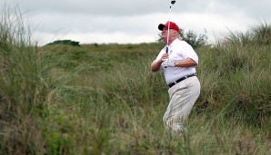 Die beste Figur macht Trump auf dem Platz nicht immer, ein grundsolider Golfer ist er allerdings dennoch. Jeder kann schließlich mal daneben schlagen