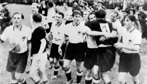 Platz 13: Das Wunder von Bern. Bei der WM 1954 geht die BRD-Auswahl in der Gruppe gegen Ungarn mit 3:8 baden. Auch im Finale droht nach einem schnellen Rückstand eine Demontage. Doch noch vor der Pause gleicht die Auswahl aus, dann müsste Rahn schießen...