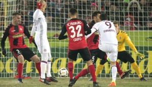 17. Spieltag: Die Zweifel an Bayerns tatsächlicher Stärke nehmen nach der Winterpause zu. Der knappe und sehr späte 2:1-Sieg in Freiburg kann darüber nicht hinwegtäuschen. Lewandowski trifft in der 91. Minute