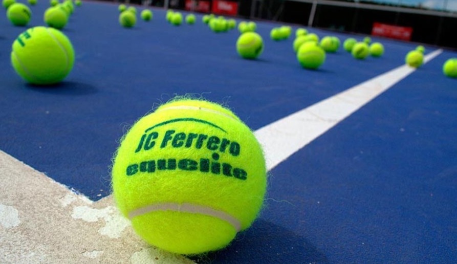 Die JC Ferrero Equelite Sport Academy liegt nahe der spanischen Metropole Valencia