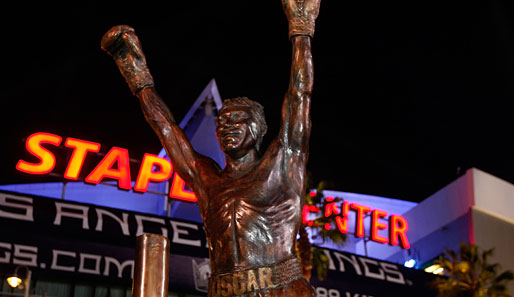 Vom Golden Boy, dem erst kürzlich vor dem Staples Center in Los Angeles eine Bronze-Statue erstellt wurde, war im Kampf nicht viel zu sehen