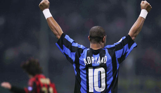2001 kaufte ihn Inter von Flamengo für sieben Millionen Euro weg