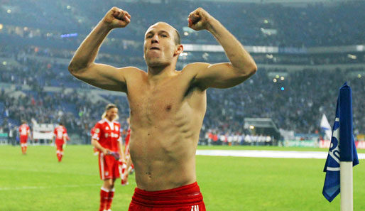 Auch im Halbfinale des DFB-Pokals auf Schalke war Robben zur Stelle. Sein Solo zum 1:0-Siegtreffer weckte Vergleiche mit Lionel Messi