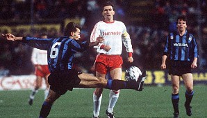 BAYERN MÜNCHEN - INTER MAILAND (3 Siege, 1 Unentschieden, 3 Niederlagen): In der Saison 1988/89 traf man erstmals auf Inter. Im UEFA Cup setzten sich Augenthaler (M.) und Co. gegen die Mailänder um Matthäus durch