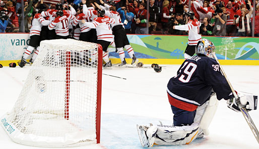 Den Kanadiern waren die deutschen Leistungen egal. Sie feierten die Goldmedaille im Eishockey frenetisch. Superstar Sidney Crosby traf im Finale gegen die USA