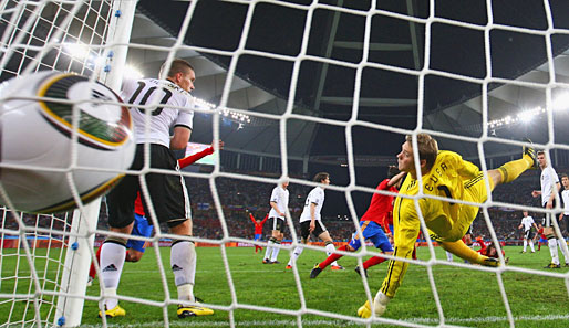 Spanien jubelte auch im Halbfinale über ein spätes 1:0 - leider gegen Deutschland. Das DFB-Team scheiterte wie 2006 kurz vor dem Finale