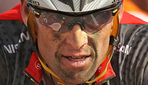 Tour de France 2010: Unwürdiges Ende einer großen, wenn auch zwielichtigen Karriere: Lance Armstrong fraß bei seiner letzten Tour de France Dreck