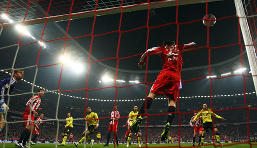 Mit elf Auswärtssiegen stellte Dortmund den Bundesliga-Rekord ein. Ein ganz wichtiger Dreier gelang dem BVB am 26. Februar bei den Bayern