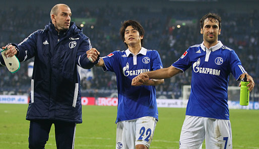 Am Ende feierten aber nur die Schalker. Hier Ersatzkeeper Mathias Schober, Atsuto Ushida, und Raul (v.l.n.r.)