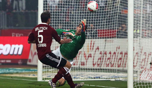 Nürnberg - Frankfurt 1:2: Nicht einmal zwei Minuten waren gespielt, da musste Kevin Trapp bereits alles zeigen, um die Eintracht vor einem frühen Rückstand zu bewahren