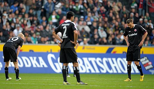 Die Eintracht-Profis waren nach der ersten Saison-Niederlage sichtlich niedergeschlagen