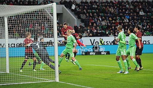 VfL Wolfsburg - Eintracht Frankfurt 0:2: Die Gäste aus Frankfurt gingen bereits nach zwölf Minuten in Führung. Alex Meier köpfte unbedrängt zum 1:0 ein