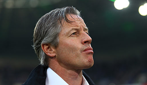 Vor dem Anpfiff stand Schalke-Trainer Jens Keller im Fokus. Ist er auch noch im nächsten Trainer der Knappen?