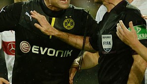 Einmal bekam Meyer einen verbalen Fön von BVB-Keeper Weidenfeller. Es ging um das angebliche Foul von Großkreutz an Werner, Meyer ließ weiterspielen